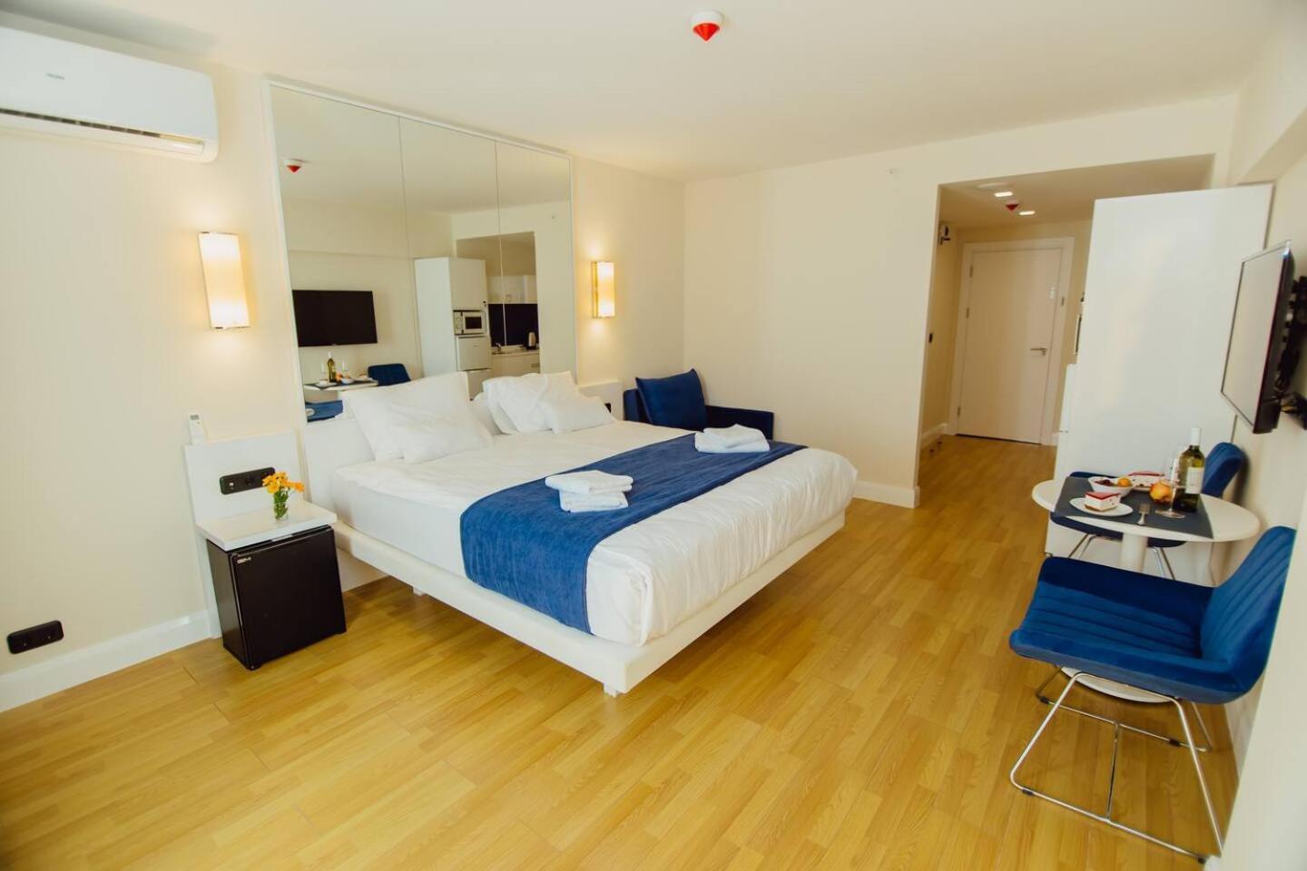 Orbi City Block A Floor 10 Room 40 Батумі Екстер'єр фото
