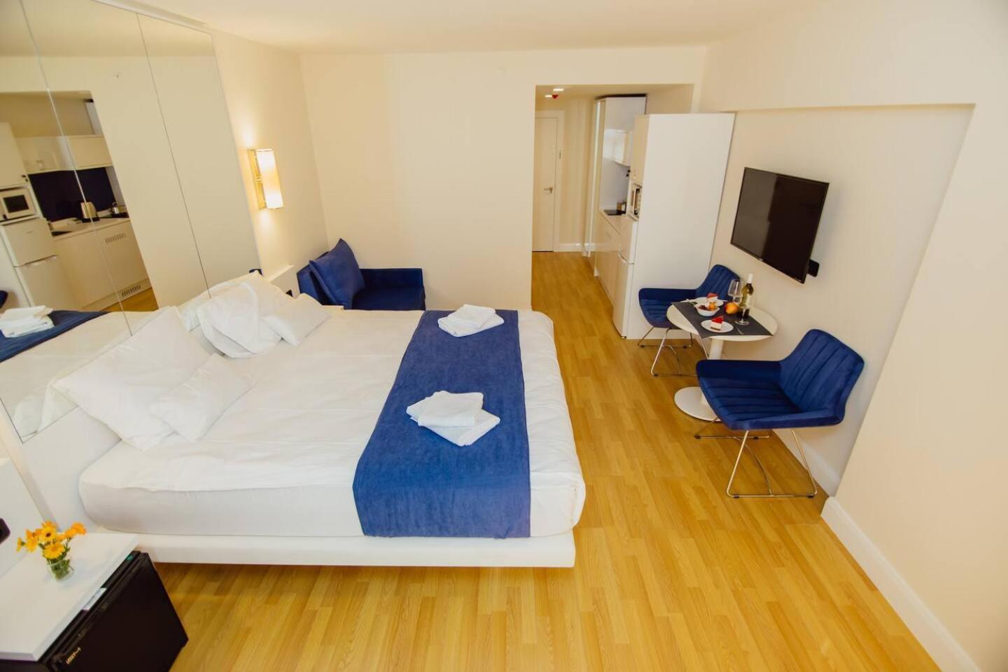 Orbi City Block A Floor 10 Room 40 Батумі Екстер'єр фото
